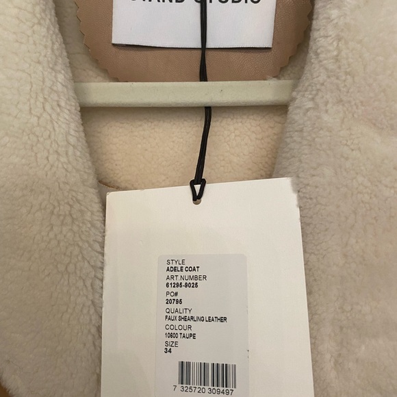 Stand Studio - Picture 5 of 5